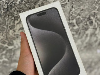 Iphone 15 Pro Max 256gb nou Natural Titanium / white