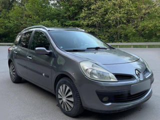 Renault Clio foto 2