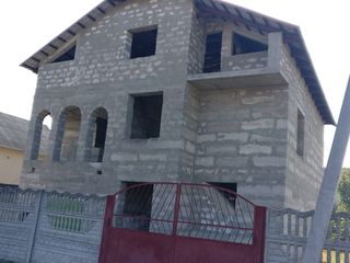Ofertă unică - Cricova casă în 2 nivele de 170 m2 cu 6,6 ari !!! foto 1
