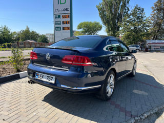 Volkswagen Passat foto 4