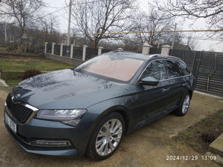 Skoda Superb foto 2