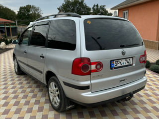 Volkswagen Sharan foto 4