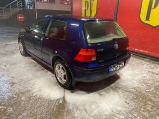 Volkswagen Golf foto 4