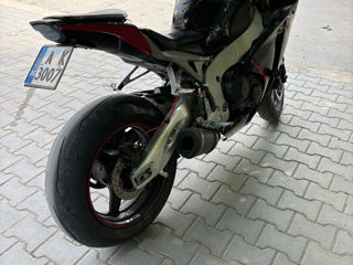 Honda CBR1000RR foto 3