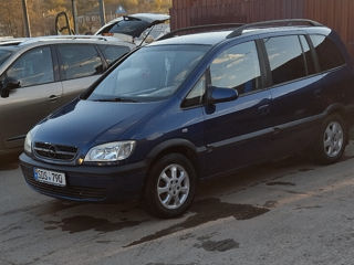 Opel Zafira foto 3