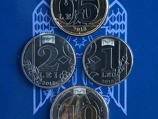 Set cu monede metalice aflate în circulație cu valoarea nominală de 1, 2, 5 și 10 lei foto 6