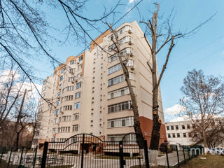 Apartament cu 3 camere, 115 m², Buiucani, Chișinău foto 18