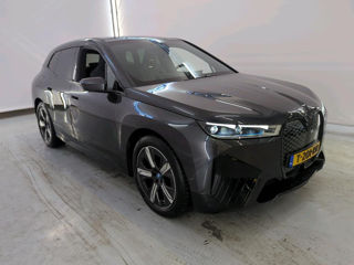 BMW iX foto 2