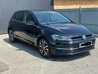 Volkswagen Golf foto 1