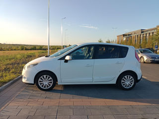 Renault Scenic foto 2