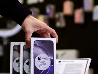 iPhone 16 Pro 128GB Magazin zPhone Garanție 24Luni (128GB/256GB/512GB/1TB)Disponibile Toate Culorile foto 0