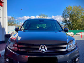 Volkswagen Tiguan foto 2