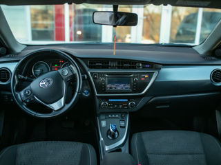 Toyota Auris-  Chirie auto / rent a car / авто прокат chisinau aeroport - botanica foto 4