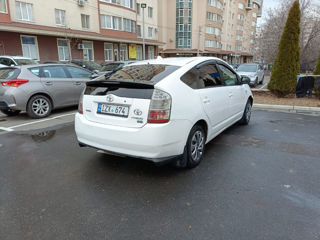 Toyota Prius foto 4