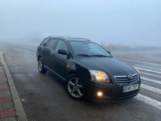 Toyota Avensis foto 5