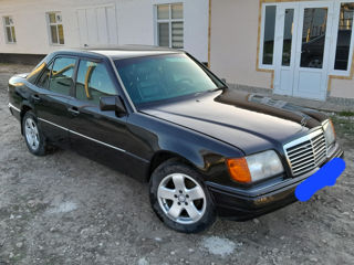 Mercedes Series (W124) foto 2