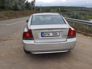 Volvo S60 foto 7