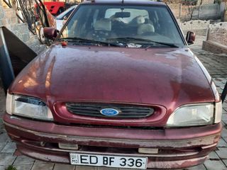 Ford Escort 1.8 16V