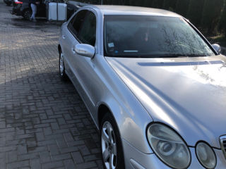 Mercedes E-Class foto 6