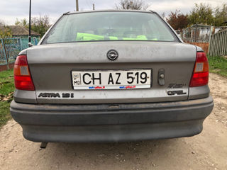 Opel Astra foto 7