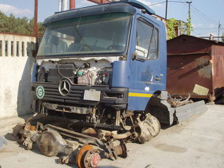 Piese            mercedes 813-815 atego la piese foarte eftin tot foto 2