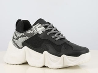 Adidasi pentru femei Sport Sneakers - negru / Женские кроссовки Sport Sneakers - черные