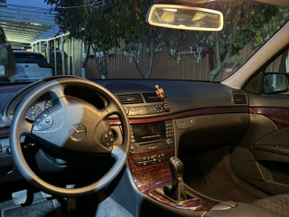 Mercedes E-Class foto 4