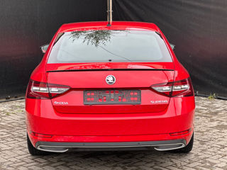 Skoda Superb foto 5