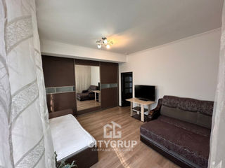 Apartament cu 2 camere, 90 m², Centru, Chișinău foto 3