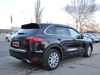 Porsche Cayenne foto 4