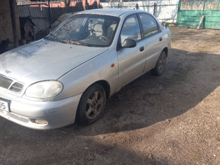 Daewoo Lanos foto 2