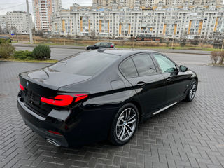 BMW 5 Series foto 5