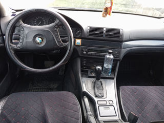 BMW 5 Series foto 6