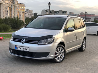 Volkswagen Touran foto 3