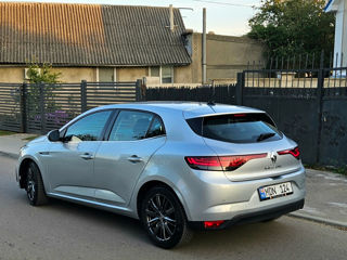 Renault Megane foto 2