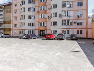 Apartament cu 3 camere, 107 m², Buiucani, Chișinău