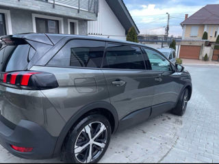 Peugeot 5008 foto 2