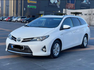 Toyota Auris foto 1