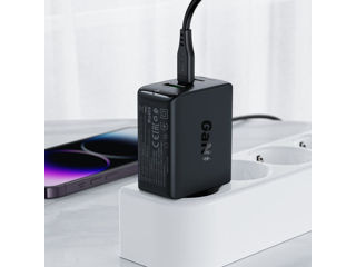 Încărcător ACEFAST A41 PD65W GaN (2*USB-C+USB-A) foto 2