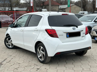 Toyota Yaris foto 4