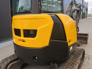 Excavator Volvo Ecr 35 foto 3