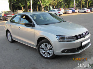 Volkswagen Jetta foto 6