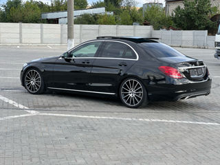 Mercedes C-Class foto 3