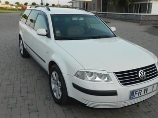 Volkswagen Passat foto 1