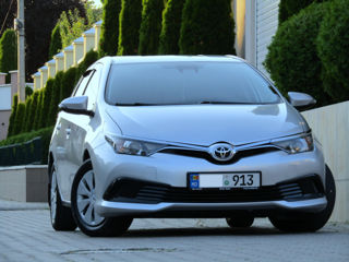 Toyota Auris foto 4