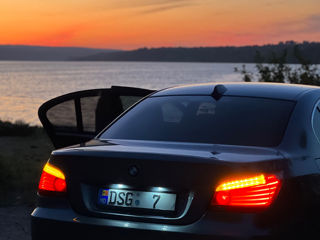 BMW 5 Series foto 7