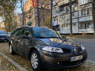 Renault Megane foto 2