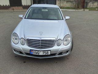 Mercedes E-Class foto 3