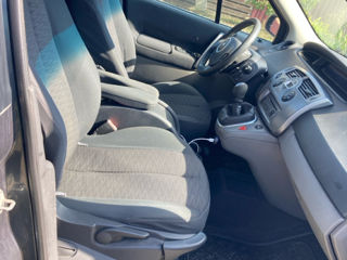 Renault Grand Scenic foto 3