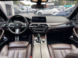 BMW 5 Series foto 8